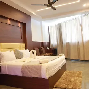 Moon Line Resort Anaviratty