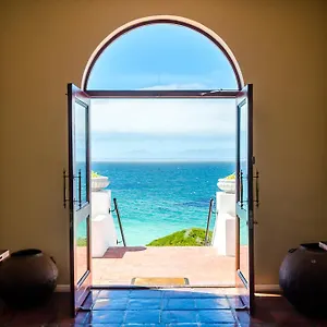 4* Hotel Whale View Manor &