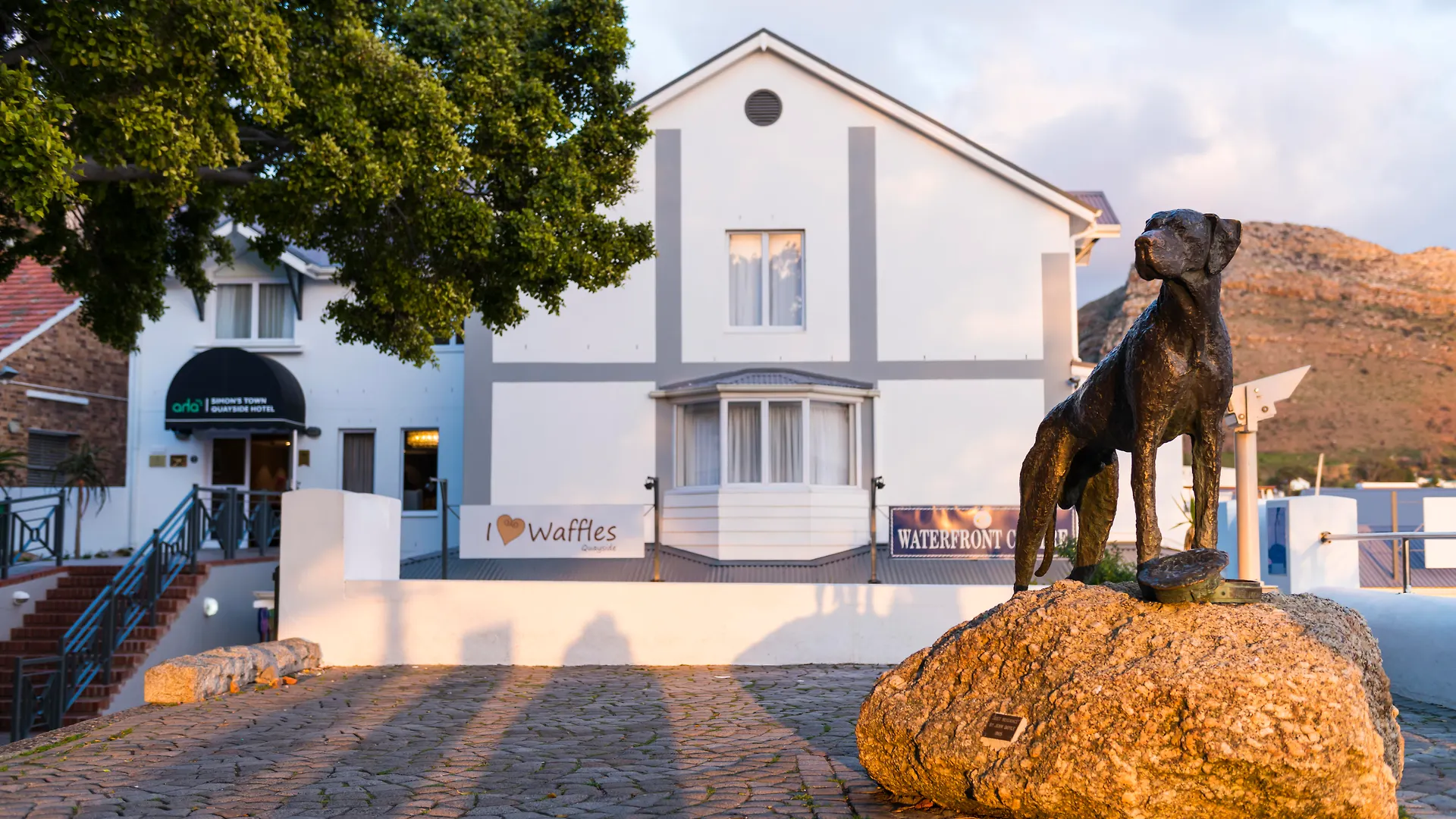 Simon'S Town Quayside Hotel