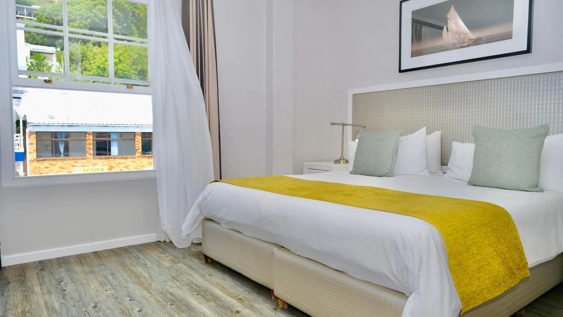 Simon'S Town Quayside Hotel